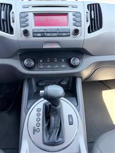2014 Kia Sportage LX - Photo 16 - Reseda, CA 91335