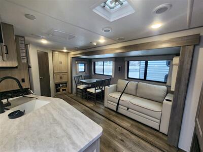 2025 Forest River Catalina 243RBS - Photo 4 - South San Francisco, CA 94080