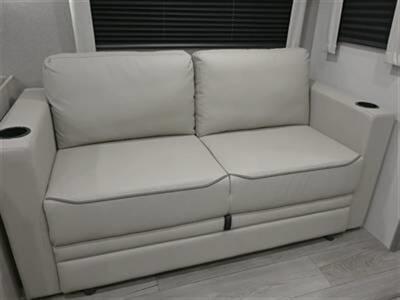 2025 Forest River Catalina 243RBS - Photo 3 - South San Francisco, CA 94080