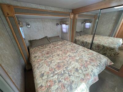 2006 Northwood Arctic Fox 29-5E - Photo 6 - South San Francisco, CA 94080