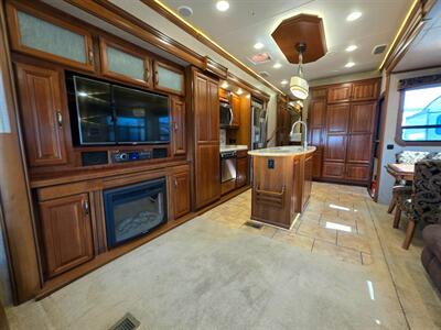 2017 Crossroads Redwood RW36RL17 - Photo 4 - South San Francisco, CA 94080