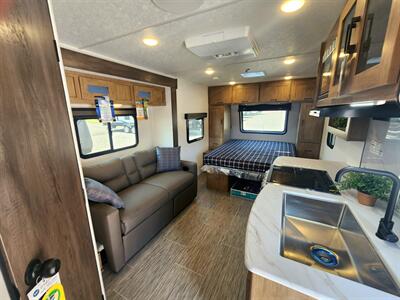 2025 Forest River Freedom Express 192RBS   - Photo 4 - South San Francisco, CA 94080