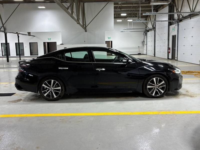 2021 Nissan Maxima 3.5 SL - Photo 2 - Edmonton, AB T6E 6B3