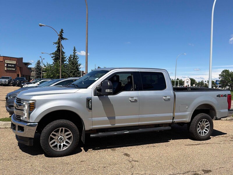 2019 Ford F-350 Super Duty Lariat - Photo 2 - Edmonton, AB T6E 6B3