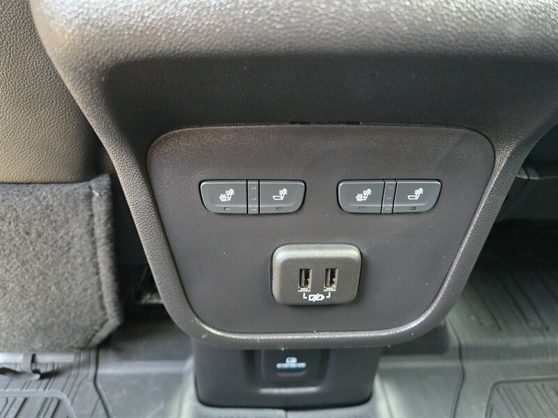 2024 GMC Terrain Denali - Photo 15 - Edmonton, AB T6E 6B3