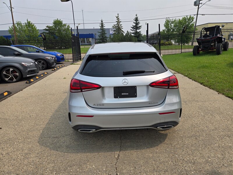 2019 Mercedes-Benz A 250 4MATIC - Photo 4 - Edmonton, AB T6E 6B3