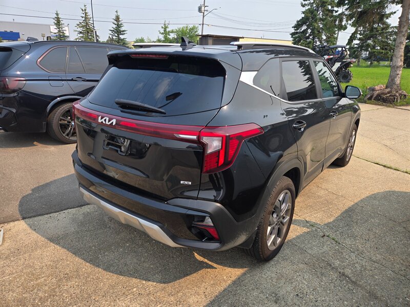 2025 Kia Seltos EX - Photo 3 - Edmonton, AB T6E 6B3