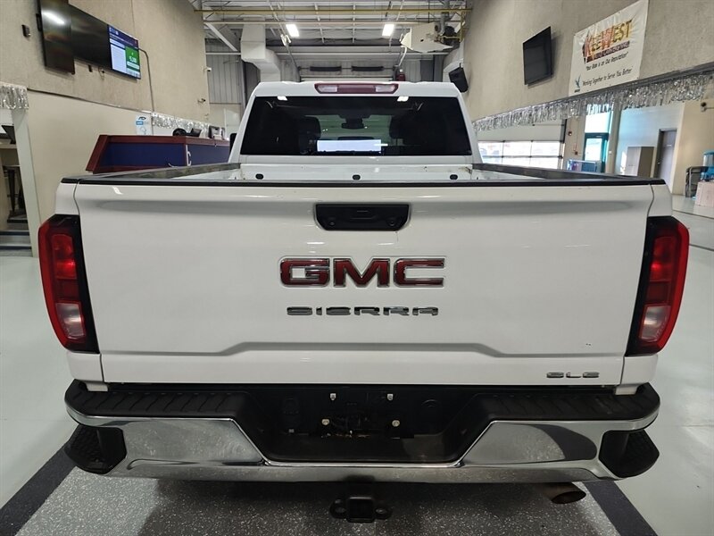 2024 GMC Sierra 2500HD SLE - Photo 3 - Edmonton, AB T6E 6B3