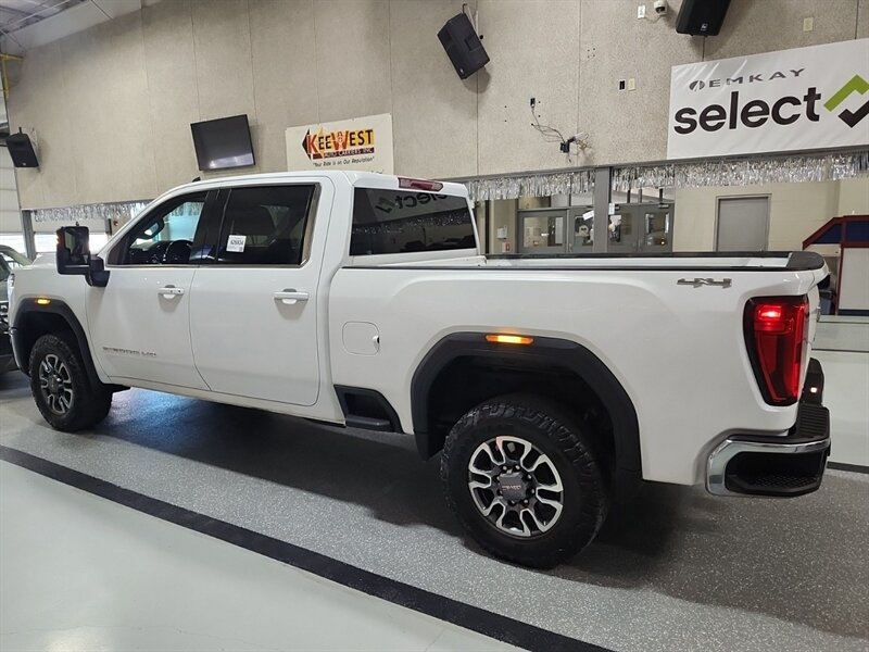 2024 GMC Sierra 2500HD SLE - Photo 4 - Edmonton, AB T6E 6B3