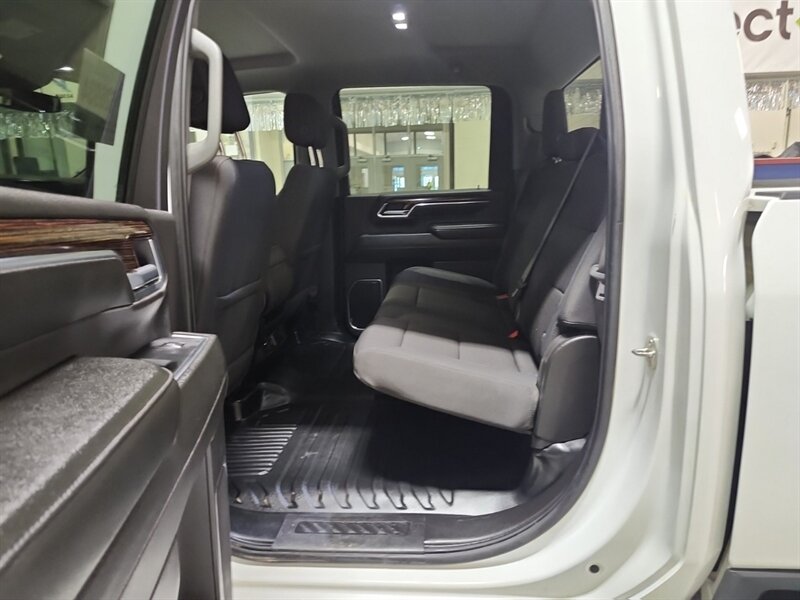 2024 GMC Sierra 2500HD SLE - Photo 8 - Edmonton, AB T6E 6B3