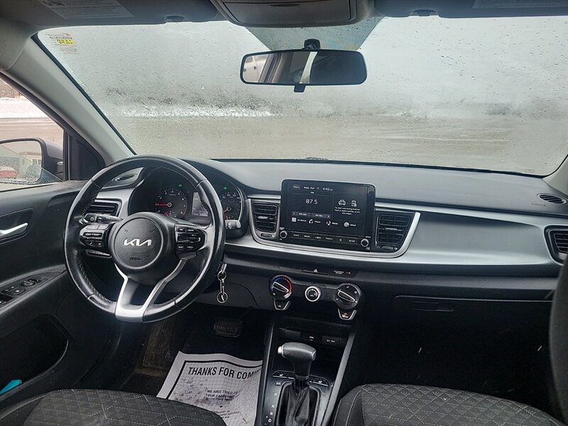 2022 Kia Rio 5-Door LX+ - Photo 7 - Edmonton, AB T6E 6B3