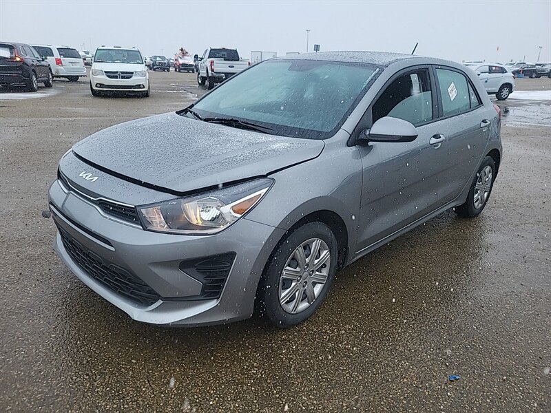 2022 Kia Rio 5-Door LX+ - Photo 4 - Edmonton, AB T6E 6B3