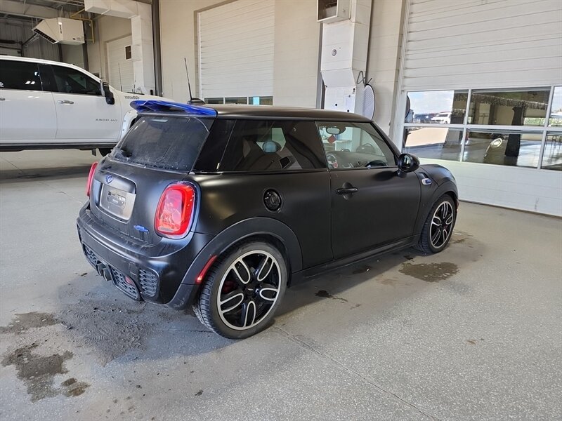 2016 MINI Hardtop 2 Door John Cooper Works - Photo 2 - Edmonton, AB T6E 6B3