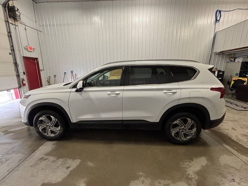 2021 Hyundai SANTA FE Essential   - Photo 6 - Edmonton, AB T6E 6B3