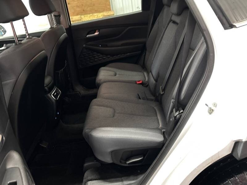 2021 Hyundai SANTA FE Essential   - Photo 10 - Edmonton, AB T6E 6B3