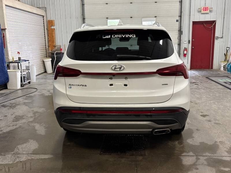 2021 Hyundai SANTA FE Essential   - Photo 4 - Edmonton, AB T6E 6B3