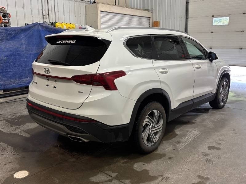 2021 Hyundai SANTA FE Essential   - Photo 3 - Edmonton, AB T6E 6B3