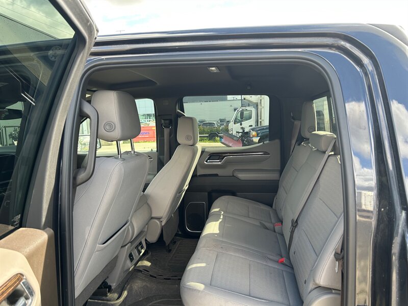 2024 GMC Sierra 1500 SLE - Photo 9 - Edmonton, AB T6E 6B3