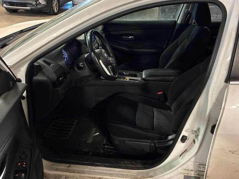 2021 Nissan Sentra SV - Photo 2 - Edmonton, AB T6E 6B3