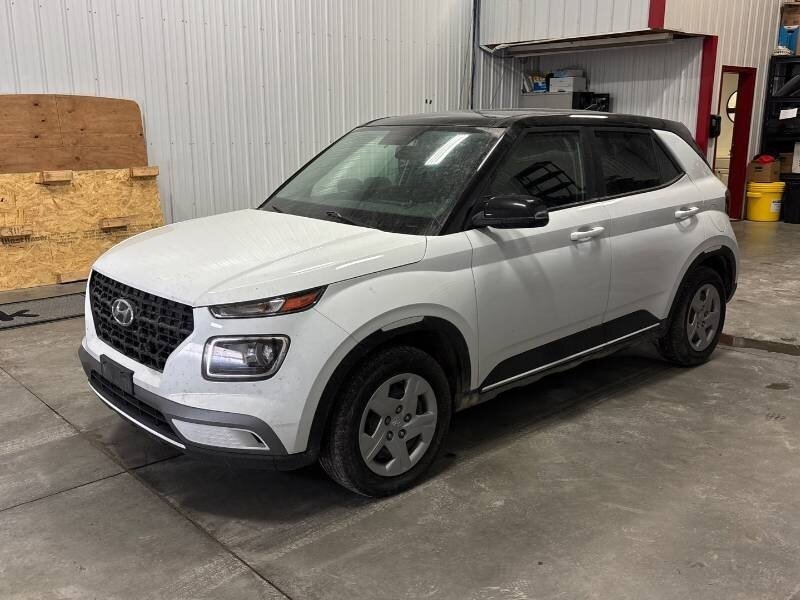 2021 Hyundai VENUE Essential   - Photo 6 - Edmonton, AB T6E 6B3