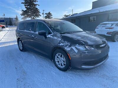 2023 Chrysler Grand Caravan SXT Minivan