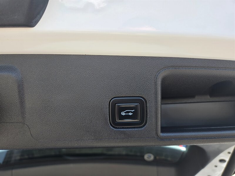 2022 GMC Terrain SLT - Photo 19 - Edmonton, AB T6E 6B3