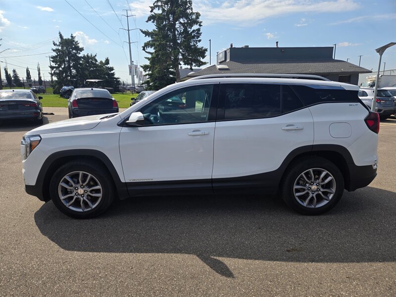 2022 GMC Terrain SLT - Photo 6 - Edmonton, AB T6E 6B3