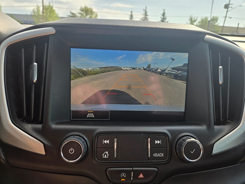 2022 GMC Terrain SLT - Photo 13 - Edmonton, AB T6E 6B3