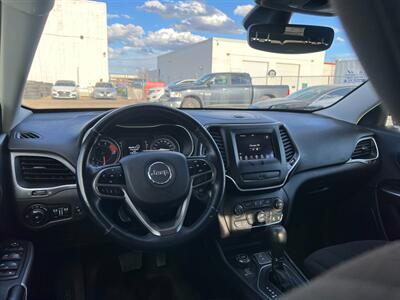 2019 Jeep Cherokee Latitude   - Photo 12 - Edmonton, AB T6E 6B3