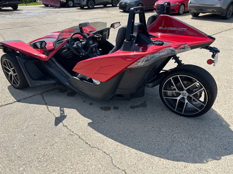 2018 Polaris SLINGSHOT SL - Photo 5 - Edmonton, AB T6E 6B3