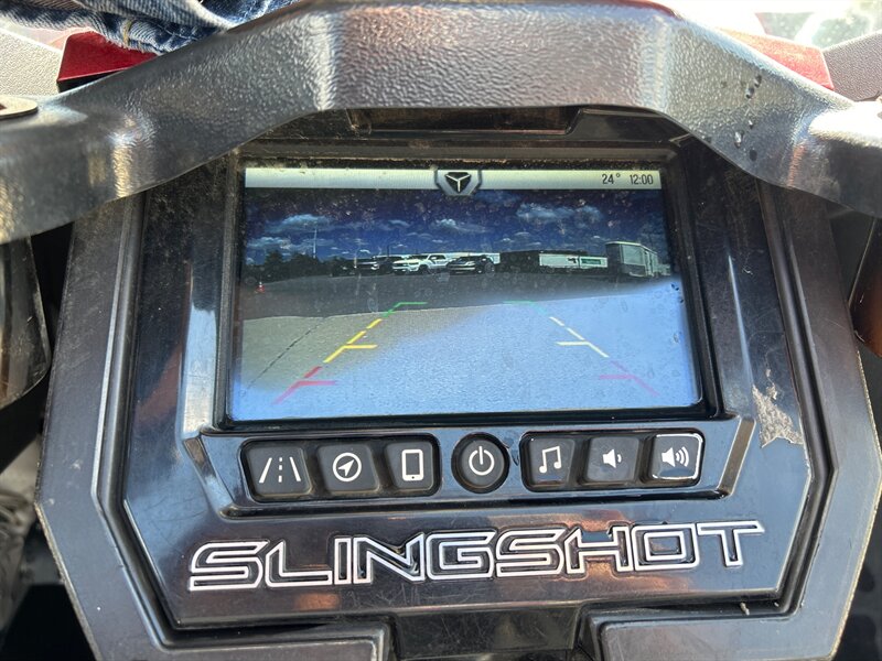 2018 Polaris SLINGSHOT SL - Photo 9 - Edmonton, AB T6E 6B3