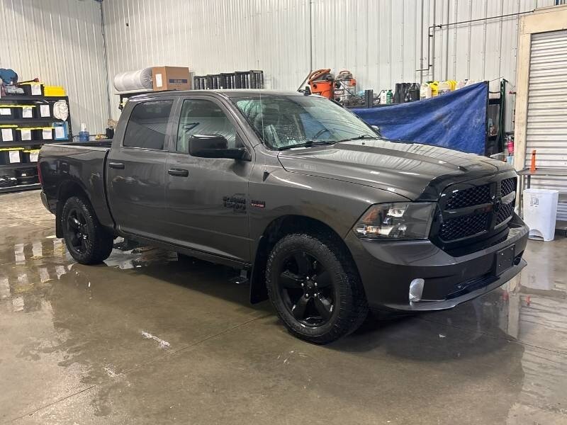 2020 RAM 1500 Classic Express - Photo 1 - Edmonton, AB T6E 6B3