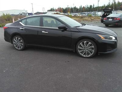 2023 Nissan Altima 2.5 Platinum Sedan