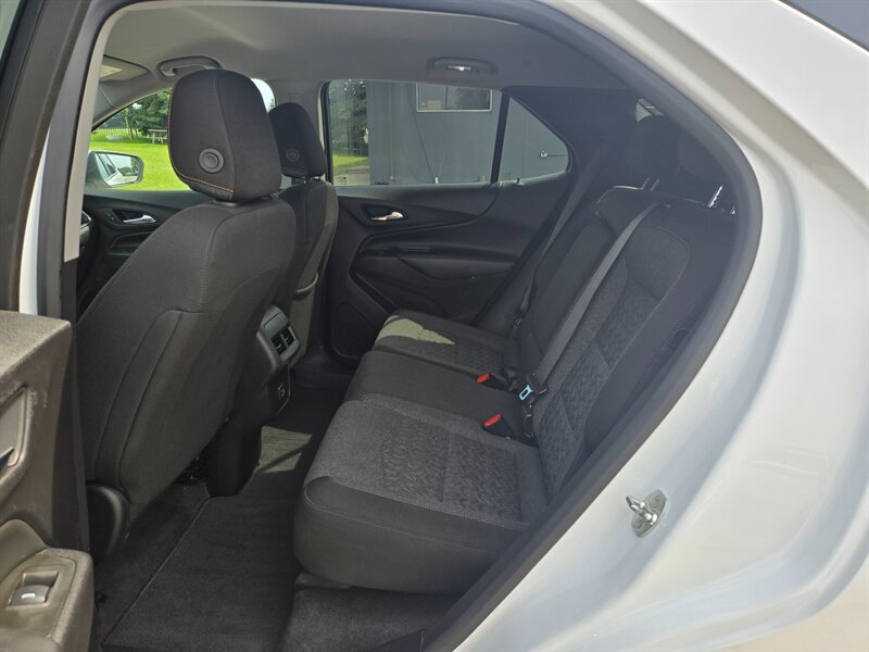 2024 Chevrolet Equinox LT - Photo 11 - Edmonton, AB T6E 6B3