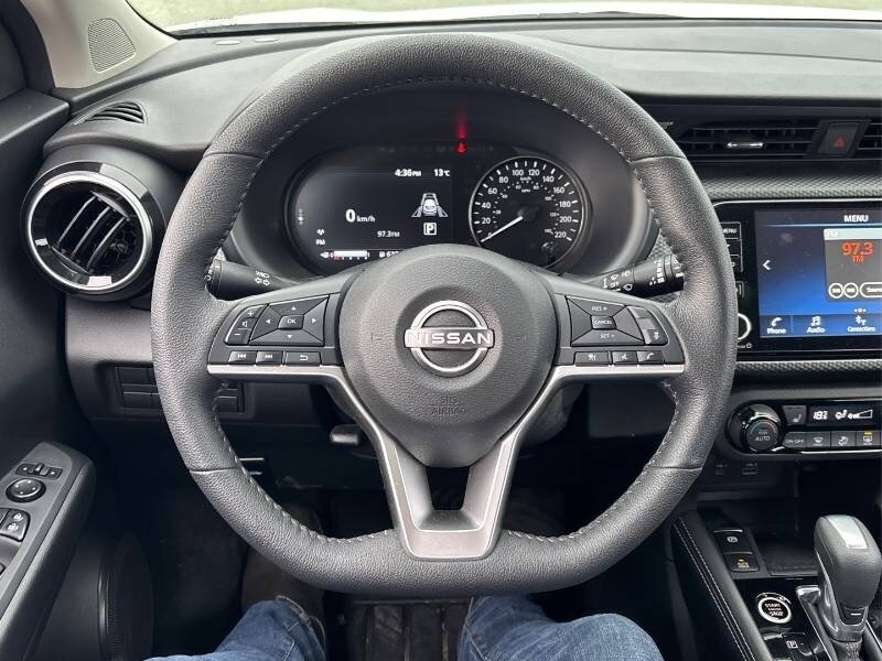 2025 Nissan Kicks SV - Photo 11 - Edmonton, AB T6E 6B3