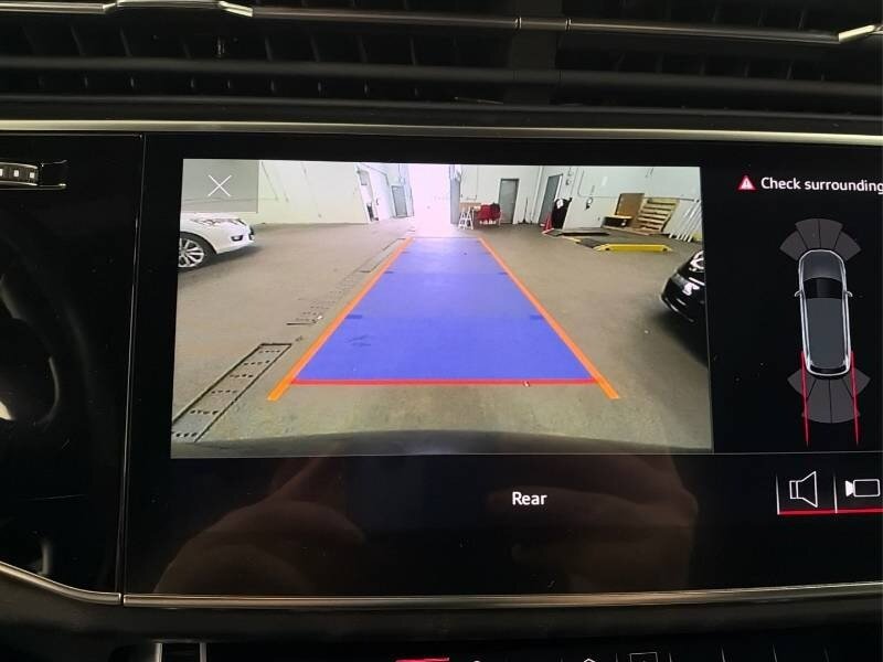 2022 Audi Q7 quattro Komfort 55 TFSI - Photo 11 - Edmonton, AB T6E 6B3