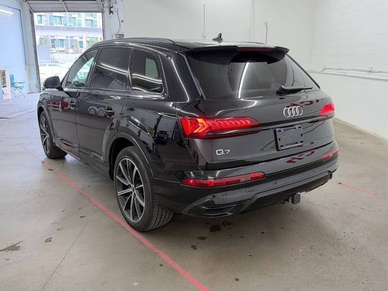 2022 Audi Q7 quattro Komfort 55 TFSI - Photo 5 - Edmonton, AB T6E 6B3