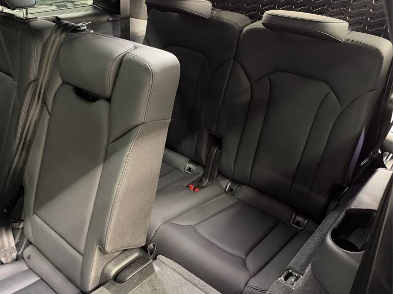 2022 Audi Q7 quattro Komfort 55 TFSI - Photo 8 - Edmonton, AB T6E 6B3