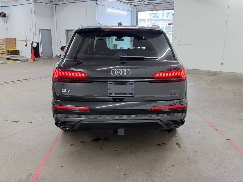 2022 Audi Q7 quattro Komfort 55 TFSI - Photo 4 - Edmonton, AB T6E 6B3