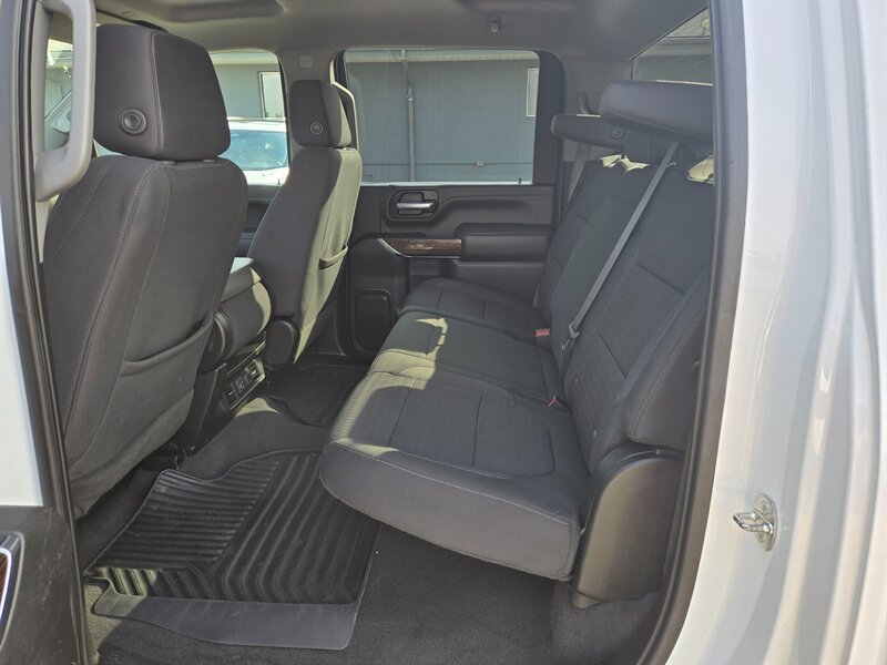 2023 GMC Sierra 3500HD SLE - Photo 9 - Edmonton, AB T6E 6B3
