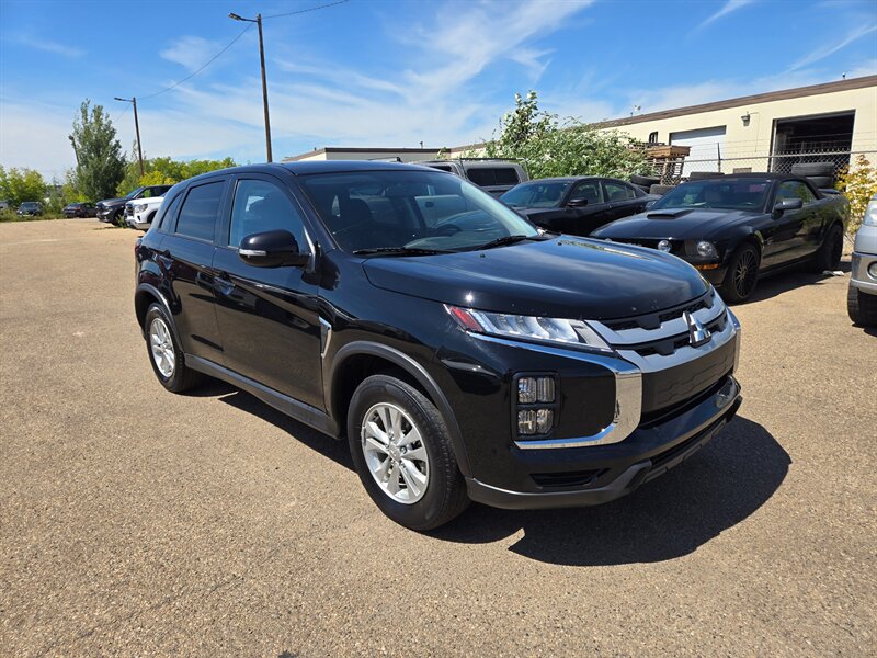 2021 Mitsubishi RVR SE  