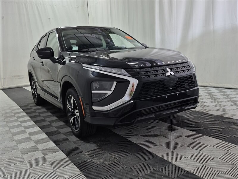 2023 Mitsubishi Eclipse Cross ES   - Photo 1 - Edmonton, AB T6E 6B3