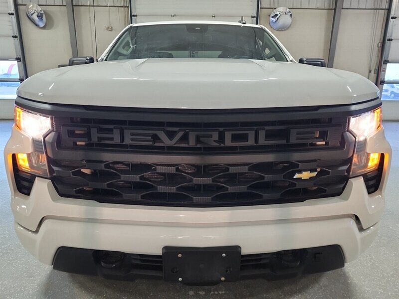 2022 Chevrolet Silverado 1500 Custom - Photo 6 - Edmonton, AB T6E 6B3