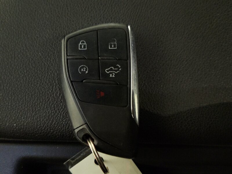 2022 Chevrolet Silverado 1500 Custom - Photo 11 - Edmonton, AB T6E 6B3