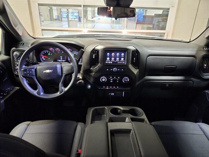 2022 Chevrolet Silverado 1500 Custom - Photo 9 - Edmonton, AB T6E 6B3