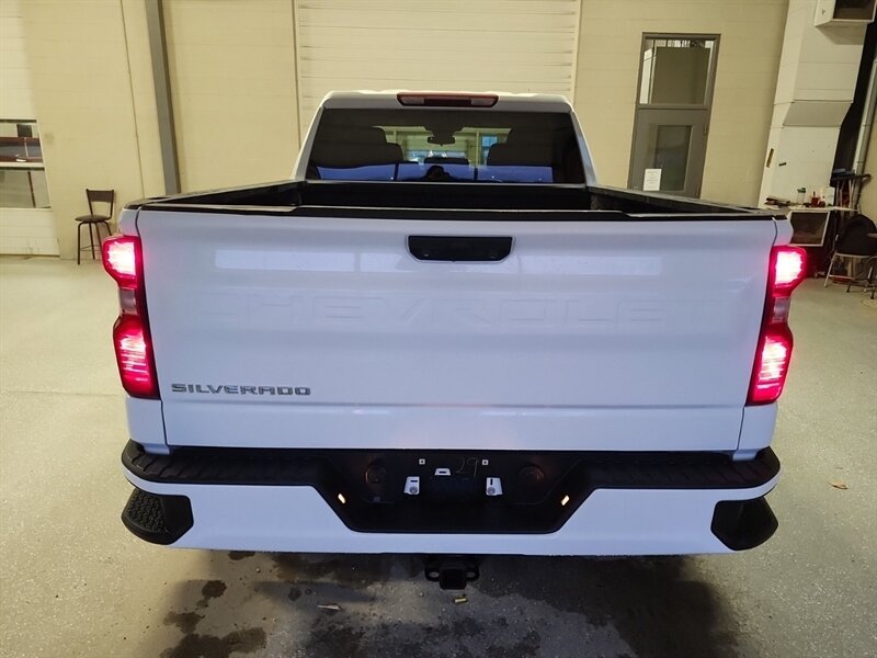 2022 Chevrolet Silverado 1500 Custom - Photo 3 - Edmonton, AB T6E 6B3
