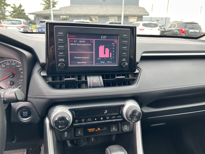2021 Toyota RAV4 XLE - Photo 12 - Edmonton, AB T6E 6B3
