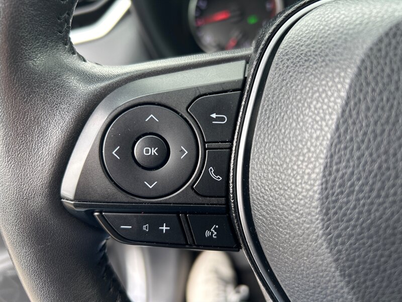 2021 Toyota RAV4 XLE - Photo 16 - Edmonton, AB T6E 6B3