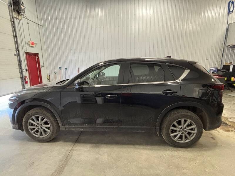 2023 Mazda CX-5 GS - Photo 6 - Edmonton, AB T6E 6B3
