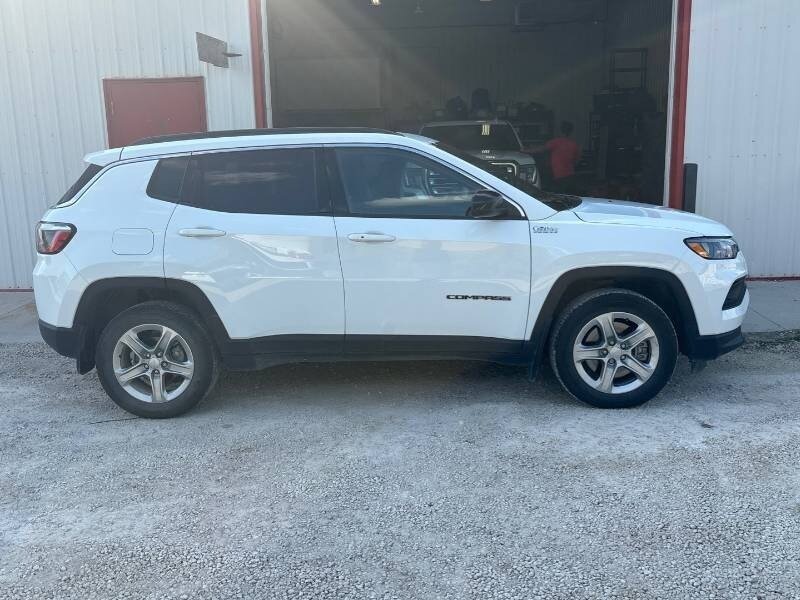 2024 Jeep Compass North   - Photo 2 - Edmonton, AB T6E 6B3